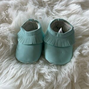 Baby Girl Cloud Island Moccasins size 0-3 months